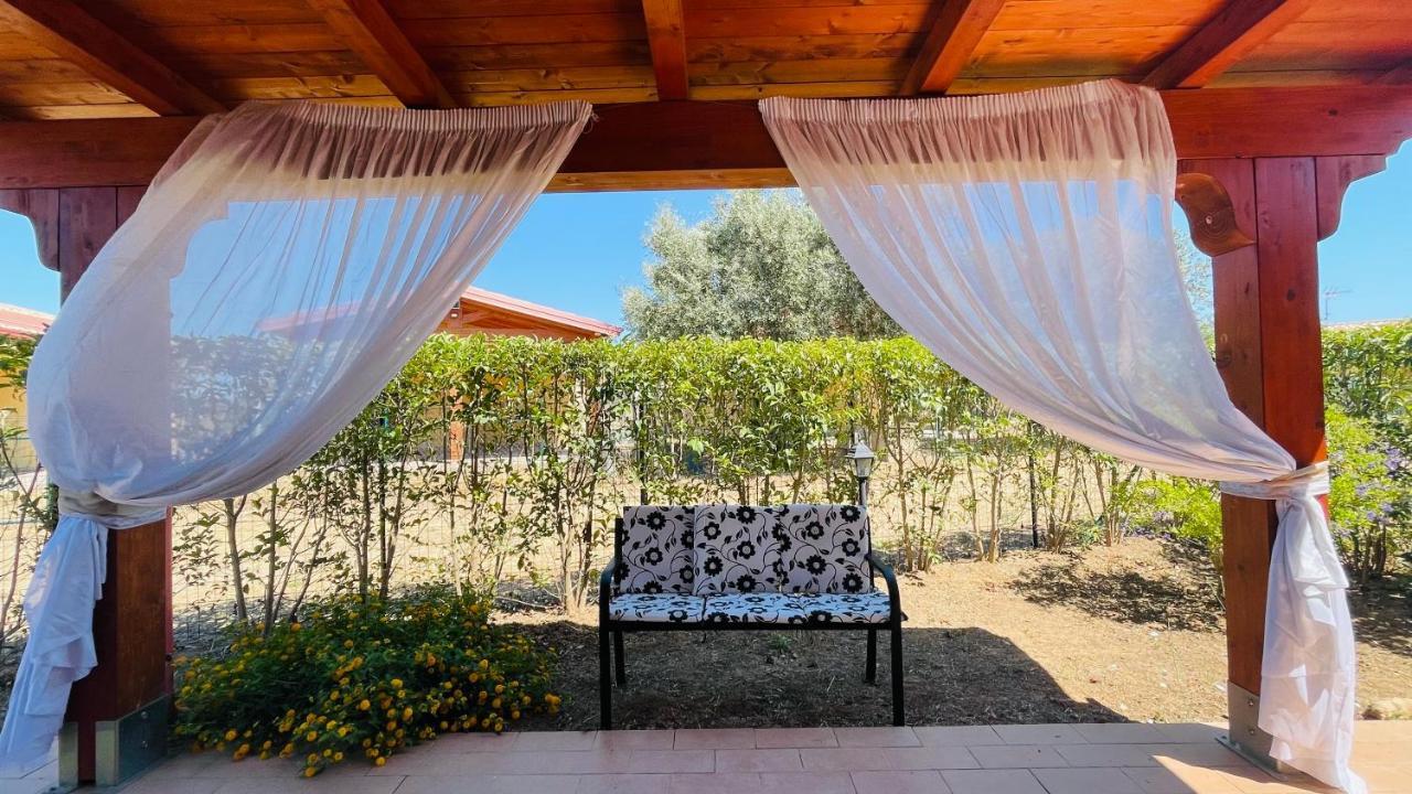 Casa Malo' Villa Ovile la Marinella Exteriör bild