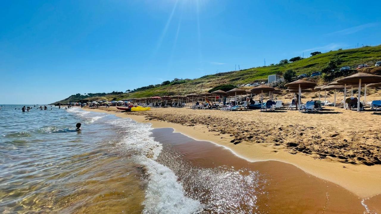 Casa Malo' Villa Ovile la Marinella Exteriör bild