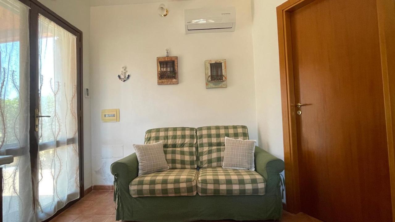 Casa Malo' Villa Ovile la Marinella Exteriör bild